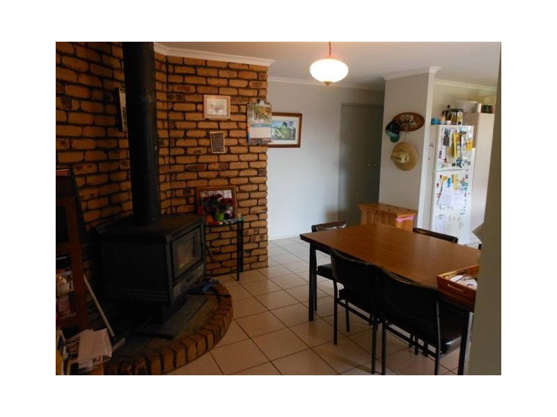 38 Melway Crescent, Glenvale QLD 4350