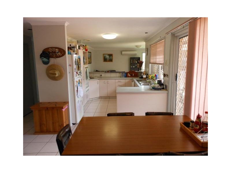 38 Melway Crescent, Glenvale QLD 4350