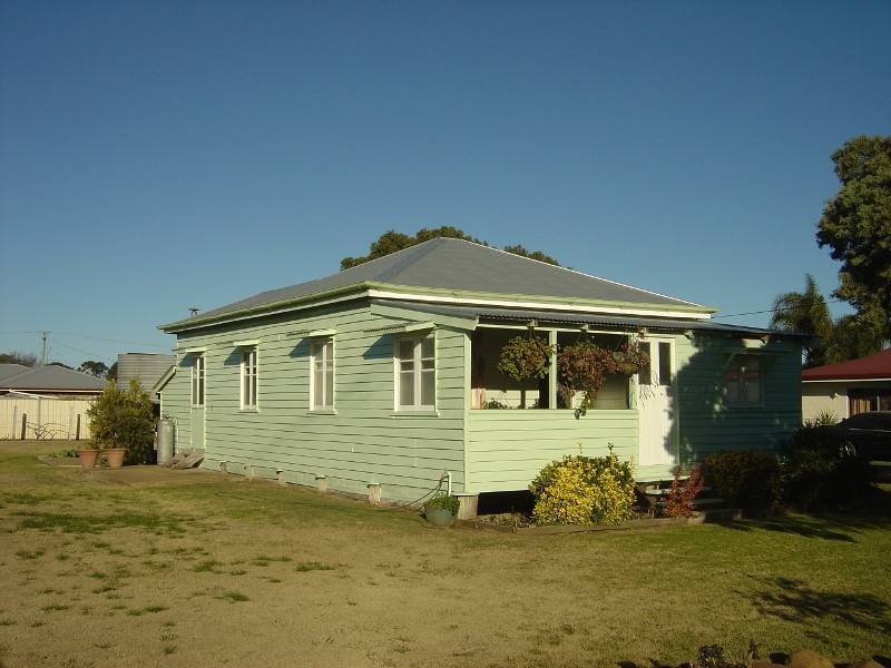 17 Herbert Street, Allora QLD 4362