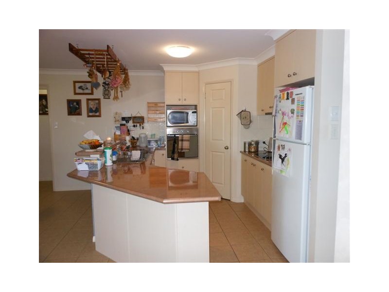 12 Volp Court, Highfields QLD 4352