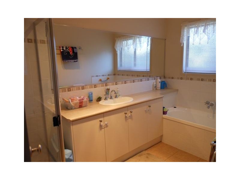 12 Volp Court, Highfields QLD 4352