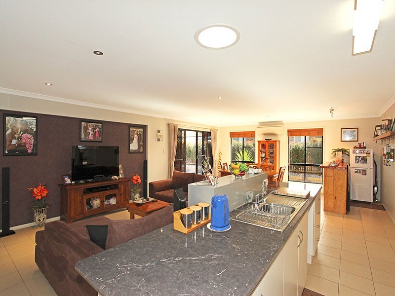 17 Ashford Drive, Wyreema QLD 4352