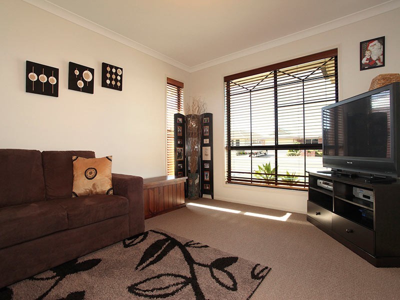 17 Ashford Drive, Wyreema QLD 4352