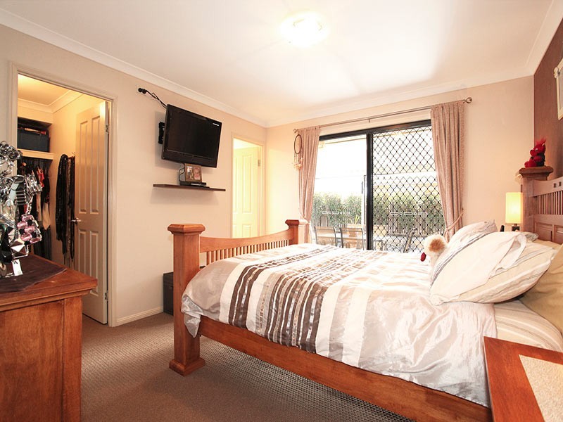 17 Ashford Drive, Wyreema QLD 4352