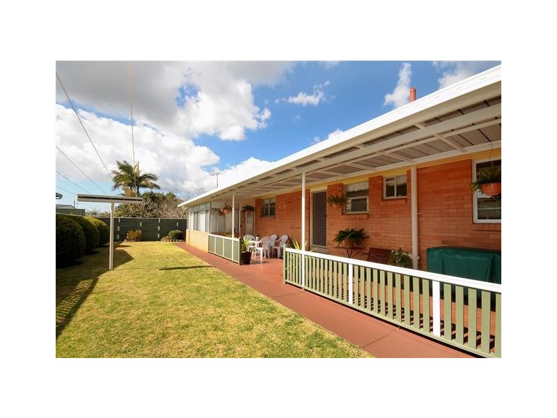 23 Prowse Street, Rockville QLD 4350
