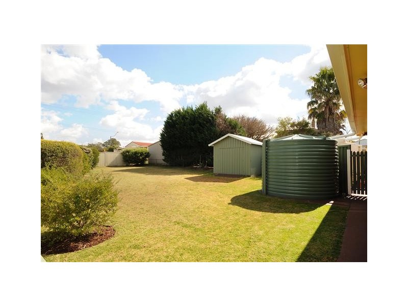 23 Prowse Street, Rockville QLD 4350