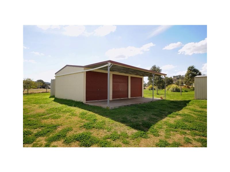 6 Andrews Court, Hodgson Vale QLD 4352