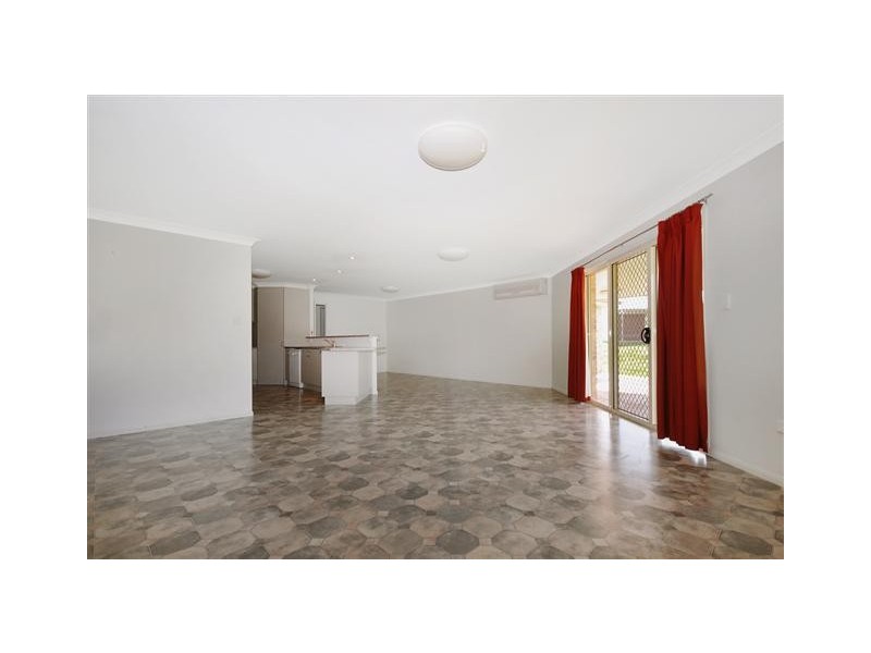 6 Andrews Court, Hodgson Vale QLD 4352