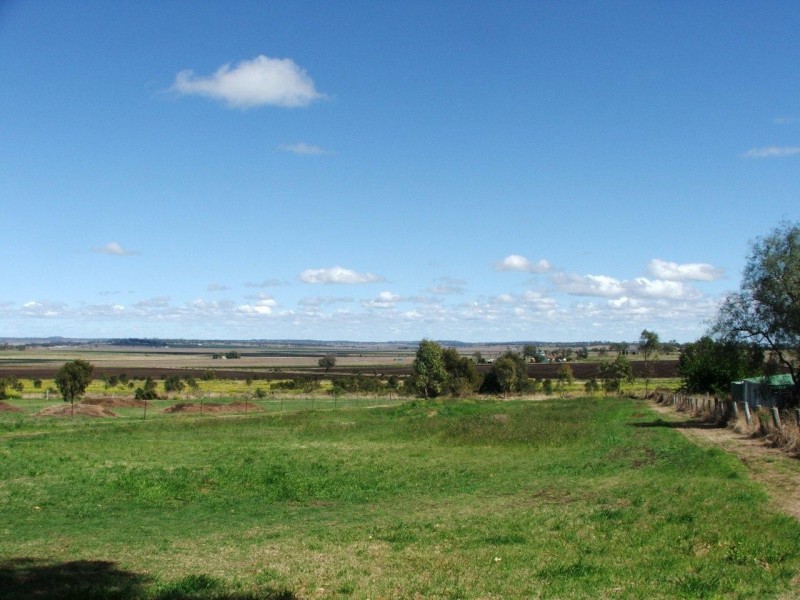 7 Goombungee Road, Kingsthorpe QLD 4400