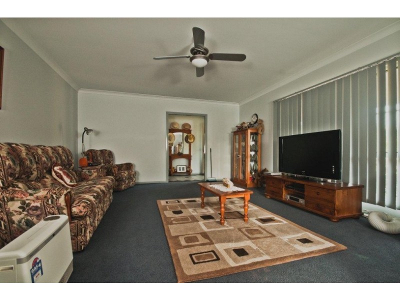 14 Lindan Court, Cabarlah QLD 4352