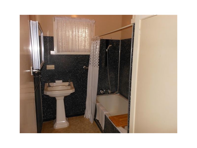 36 Mina Street, Rangeville QLD 4350