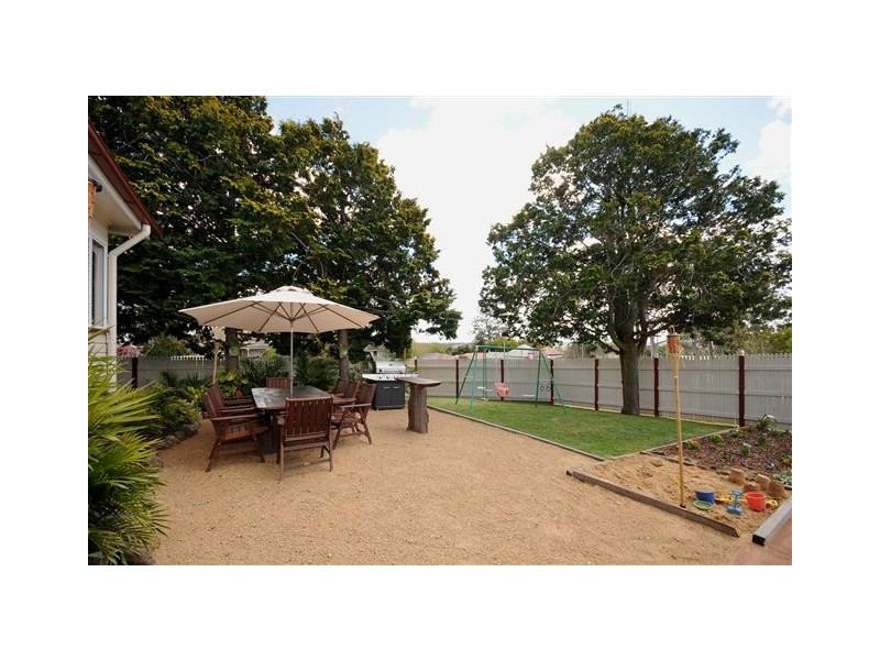 298 Hume Street, Centenary Heights QLD 4350