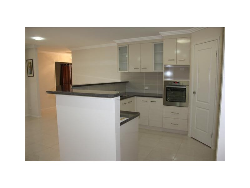 31 Coolana Crt, Harristown QLD 4350