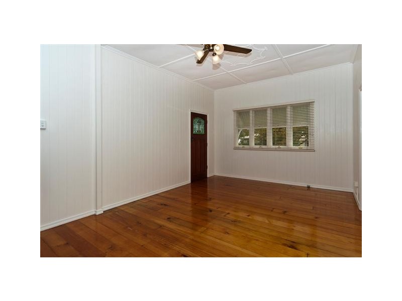 8 Parkinson Street, South Toowoomba QLD 4350