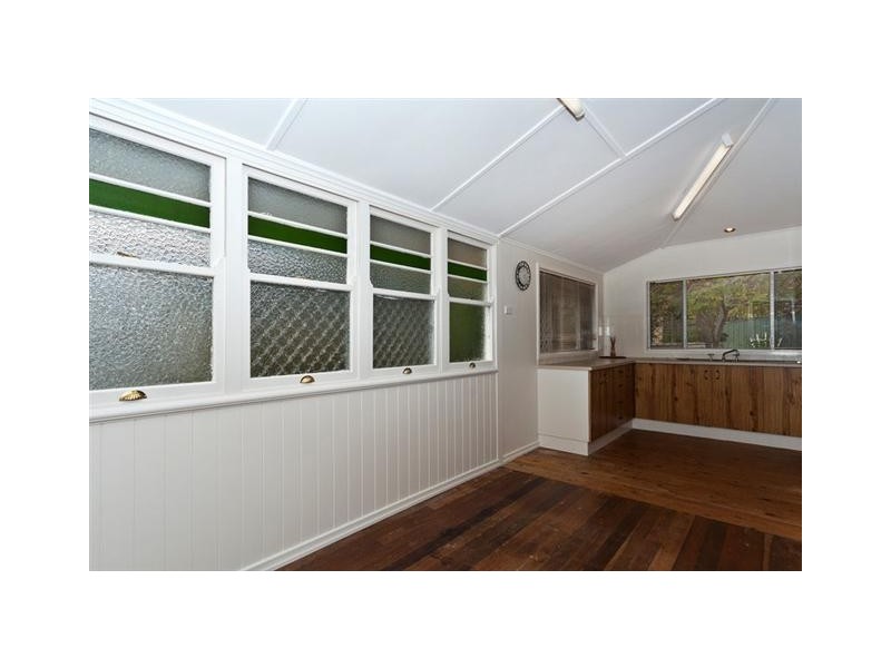 8 Parkinson Street, South Toowoomba QLD 4350