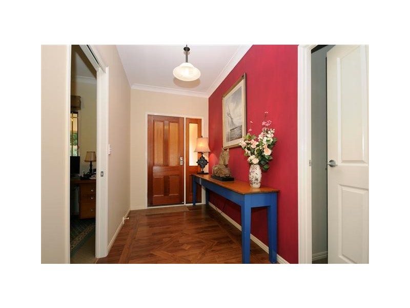 25 Sunray Drive, Highfields QLD 4352