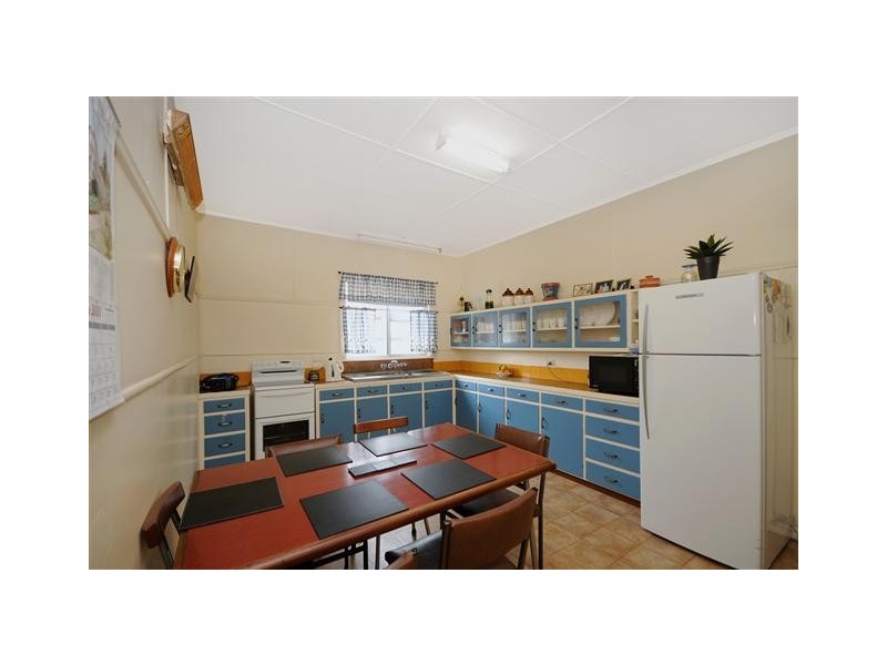 167 Campbell Street, Newtown QLD 4350
