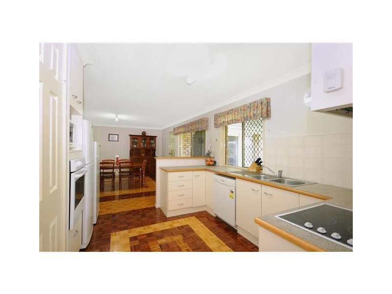 27 Hamzah Drive, Cotswold Hills QLD 4350