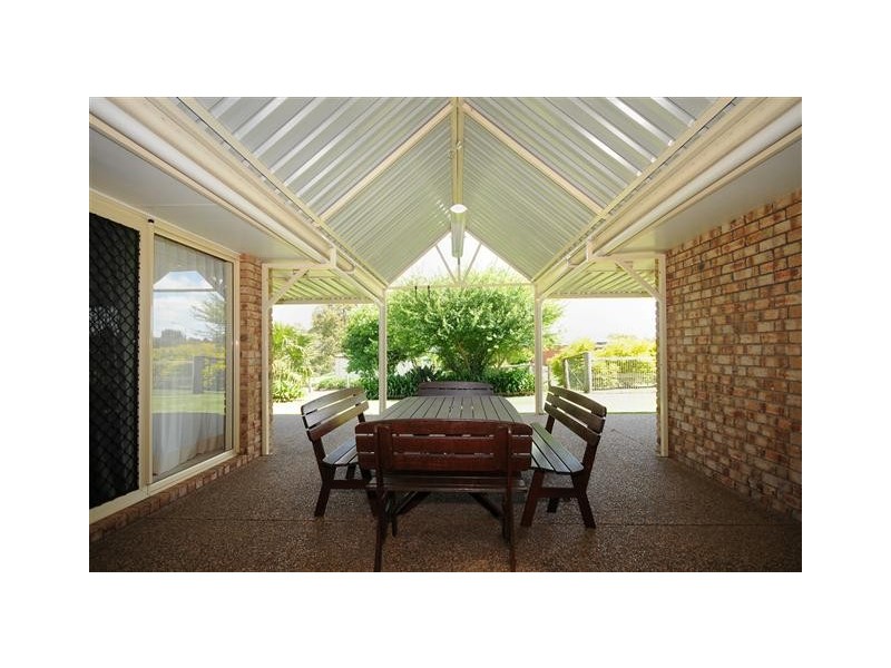 27 Hamzah Drive, Cotswold Hills QLD 4350