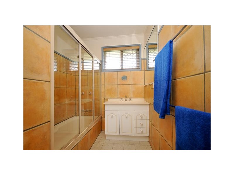 13 Cambridge Street, Harristown QLD 4350