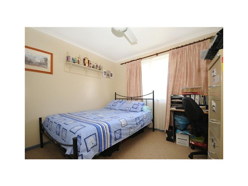 13 Cambridge Street, Harristown QLD 4350