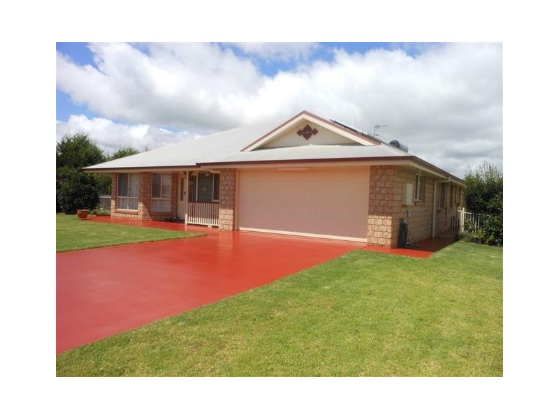 13 Bunya View Drive, Highfields QLD 4352