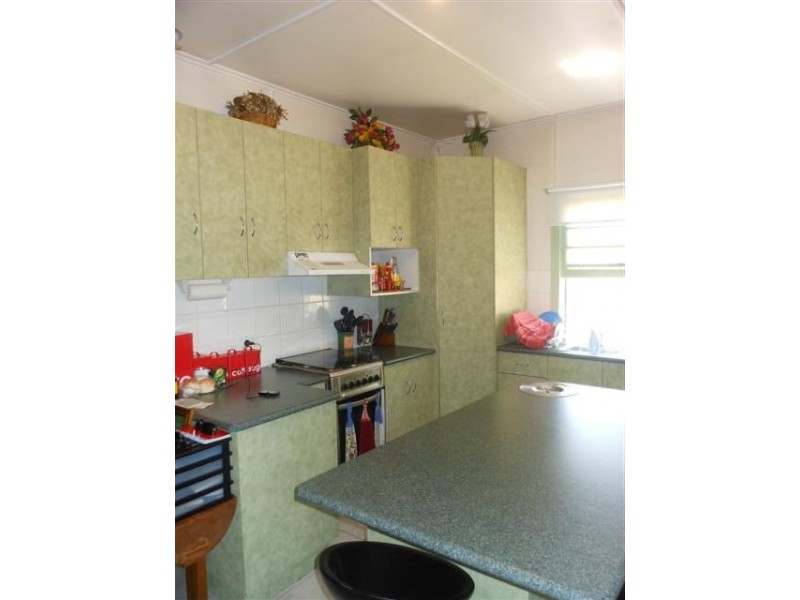 9 Warwick Street, Leyburn QLD 4365