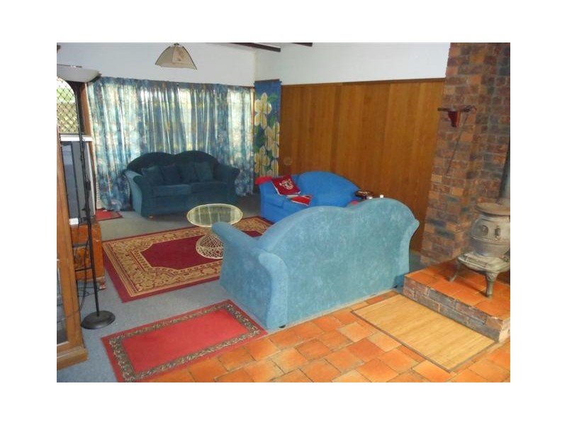 227c West Street, Harristown QLD 4350