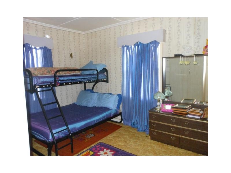 227c West Street, Harristown QLD 4350