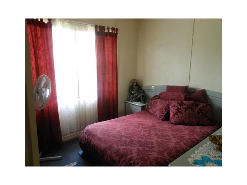 227c West Street, Harristown QLD 4350