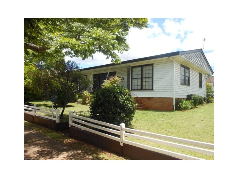 227c West Street, Harristown QLD 4350