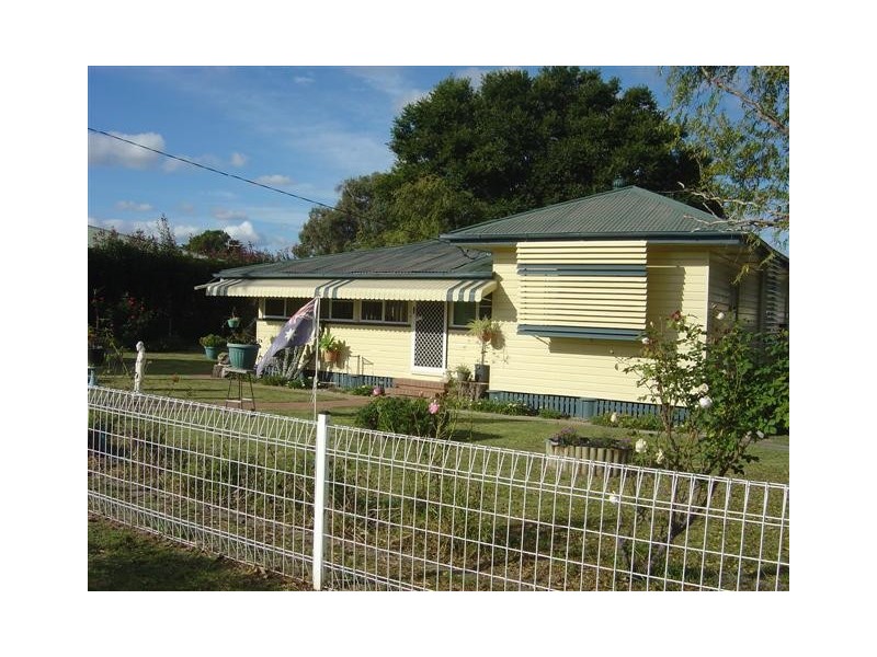 9 Norman Street, Allora QLD 4362