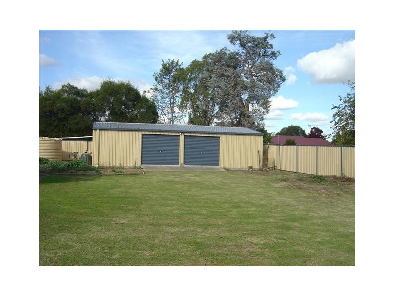 9 Norman Street, Allora QLD 4362