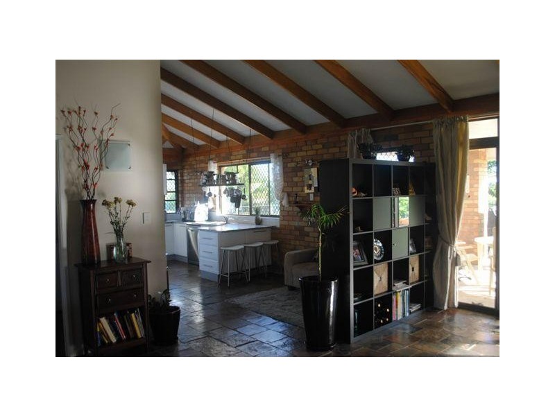 11 Academy Court, Glenvale QLD 4350