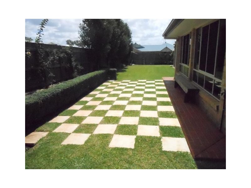 11 Tennyson Court, Westbrook QLD 4350