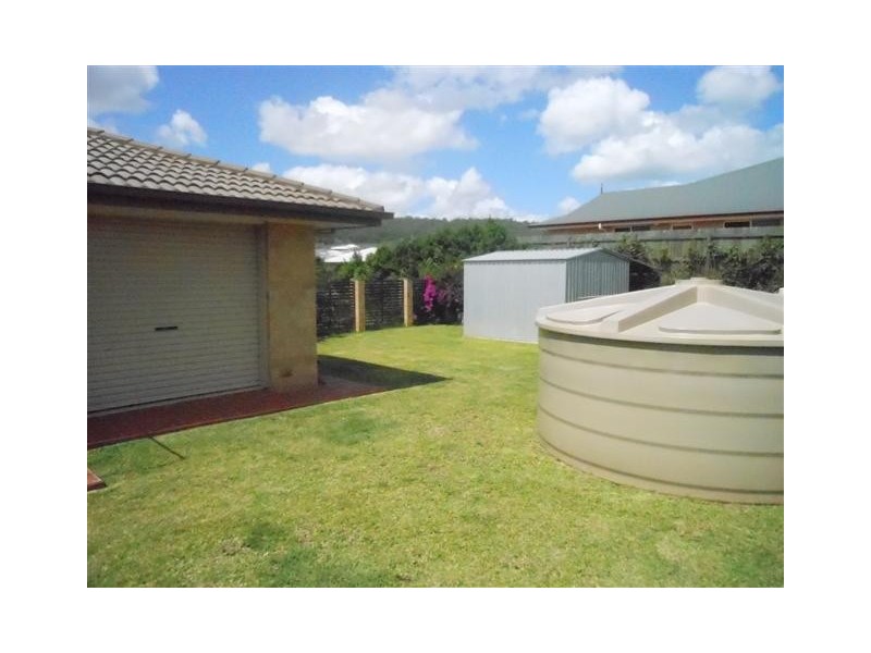 11 Tennyson Court, Westbrook QLD 4350