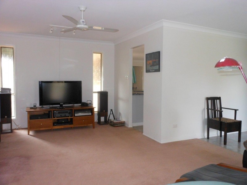 7 Highland Park Road, Meringandan West QLD 4352