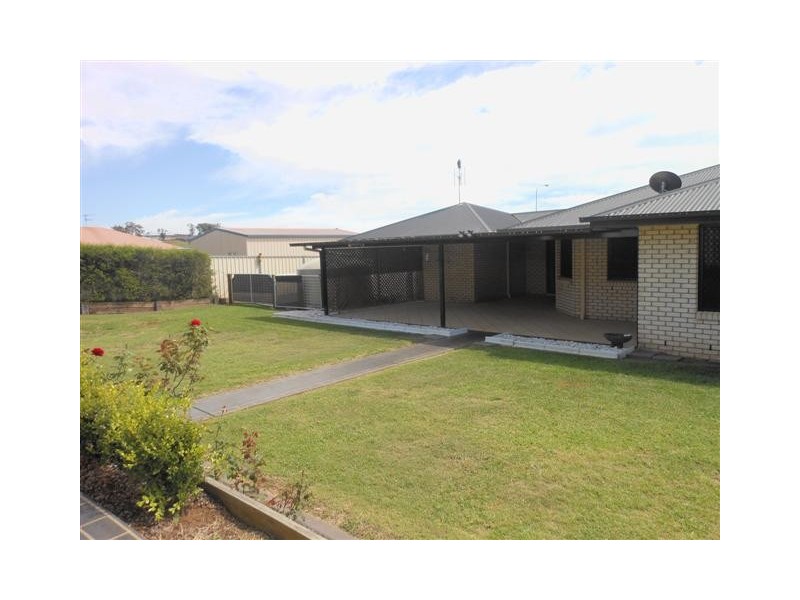 16 Michael Street, Westbrook QLD 4350
