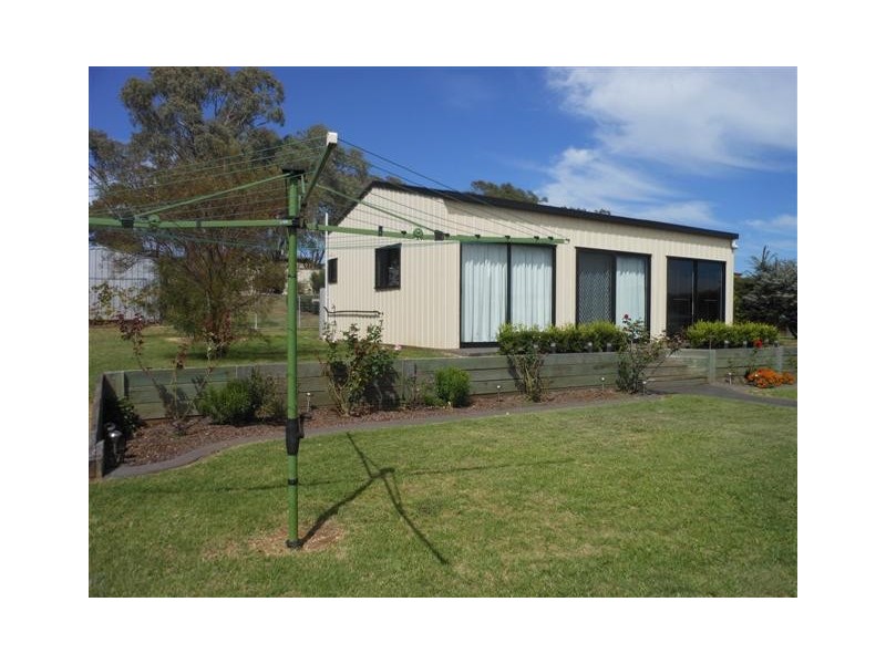 16 Michael Street, Westbrook QLD 4350