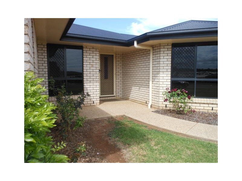 16 Michael Street, Westbrook QLD 4350