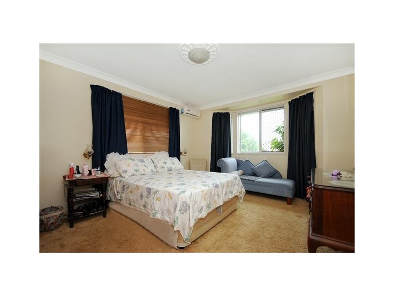 19 Hinkler Crescent, Wilsonton QLD 4350