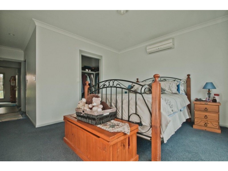 14 Lindan Court, Cabarlah QLD 4352