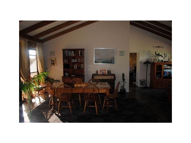 11 Academy Court, Glenvale QLD 4350