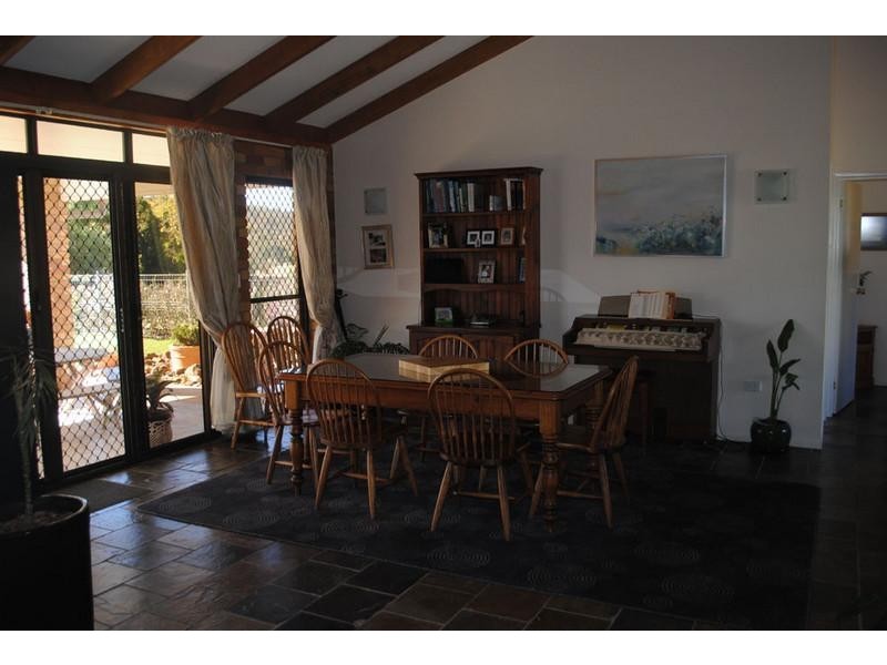 11 Academy Court, Glenvale QLD 4350