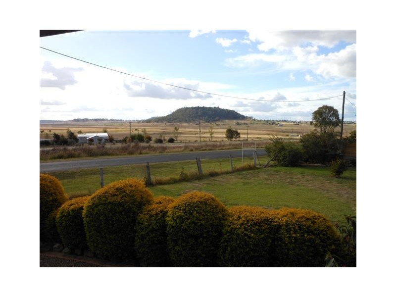 33 Stanley Street, Greenmount QLD 4359