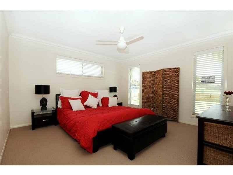 8 Honeyeater Drive, Highfields QLD 4352