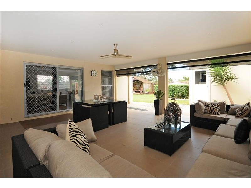 8 Honeyeater Drive, Highfields QLD 4352