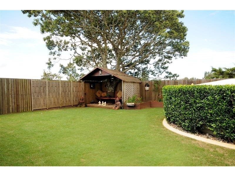 8 Honeyeater Drive, Highfields QLD 4352