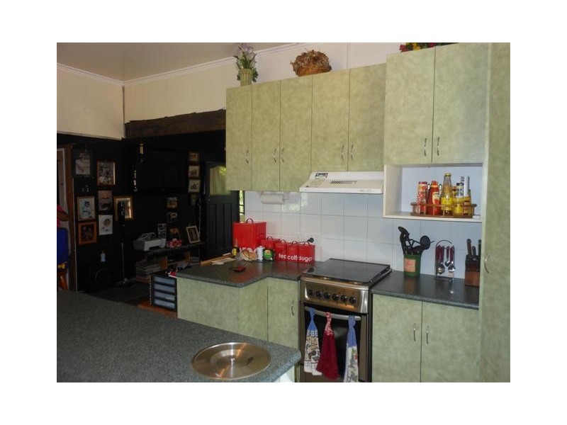 9 Warwick Street, Leyburn QLD 4365