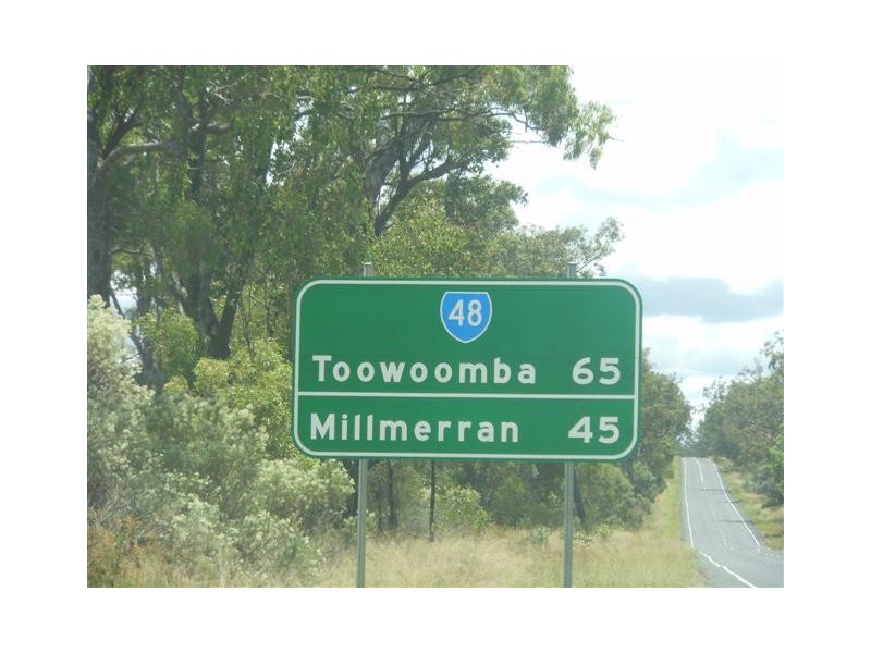 9 Warwick Street, Leyburn QLD 4365